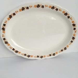 Buffalo China Oval Serving Platter Restaurant ware brown Orange Leaves USA.